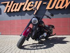 Photo of the vehicle Harley-Davidson Softail Custom