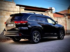 Photo of the vehicle Toyota Highlander