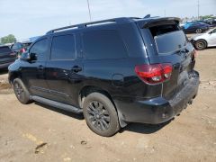 Фото авто Toyota Sequoia