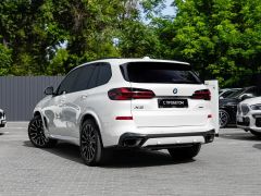 Photo of the vehicle BMW X5