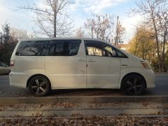 Сүрөт унаа Toyota Alphard