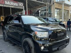 Сүрөт унаа Toyota Sequoia