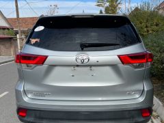 Photo of the vehicle Toyota Highlander