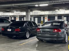 Photo of the vehicle Audi S8