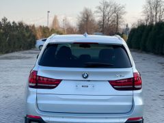 Photo of the vehicle BMW X5