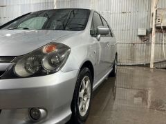 Сүрөт унаа Honda Stream