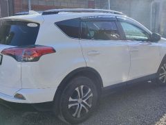 Сүрөт унаа Toyota RAV4