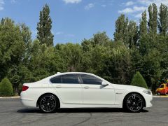 Photo of the vehicle BMW 5 Series