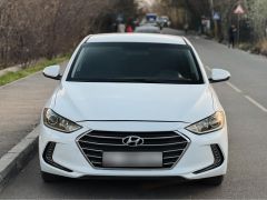 Photo of the vehicle Hyundai Elantra