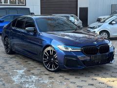 Photo of the vehicle BMW 5 Series