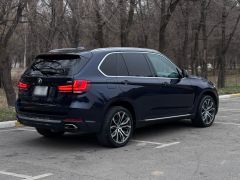 Photo of the vehicle BMW X5