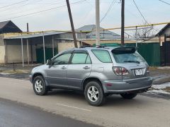 Photo of the vehicle Lexus RX