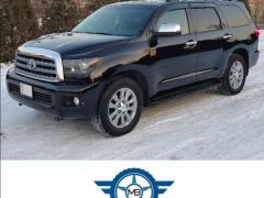 Сүрөт унаа Toyota Sequoia