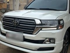 Photo of the vehicle Toyota Land Cruiser