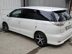 Фото авто Toyota Estima