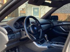 Photo of the vehicle BMW X5