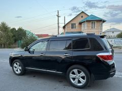 Photo of the vehicle Toyota Highlander