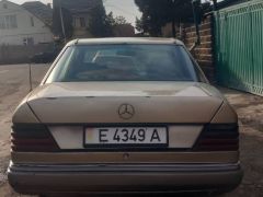 Photo of the vehicle Mercedes-Benz W124