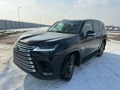 Photo of the vehicle Lexus LX