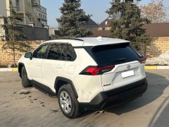 Сүрөт унаа Toyota RAV4