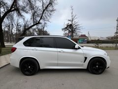 Photo of the vehicle BMW X5