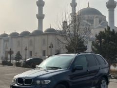 Photo of the vehicle BMW X5