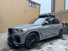 Photo of the vehicle BMW X5