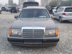 Сүрөт унаа Mercedes-Benz W124