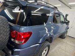 Photo of the vehicle Toyota Sequoia