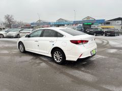 Photo of the vehicle Hyundai Sonata