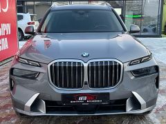 Photo of the vehicle BMW X7