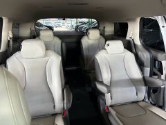 Фото авто Kia Carnival