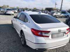 Фото авто Honda Accord