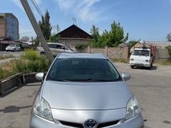 Фото авто Toyota Prius