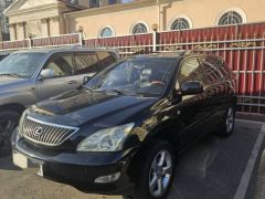 Photo of the vehicle Lexus RX