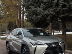 Photo of the vehicle Lexus UX