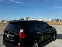 Photo of the vehicle Lexus GX