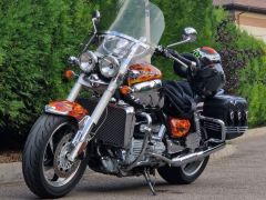 Photo of the vehicle Triumph Rocket