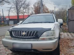 Сүрөт унаа Toyota Harrier