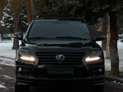 Photo of the vehicle Lexus LX