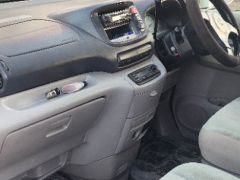 Photo of the vehicle Nissan Serena