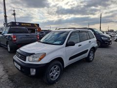 Сүрөт унаа Toyota RAV4