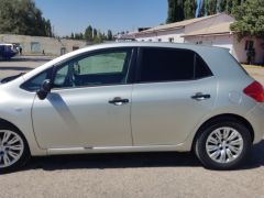 Сүрөт унаа Toyota Auris