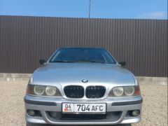 Photo of the vehicle BMW 5 Series