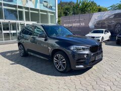 Photo of the vehicle BMW X5