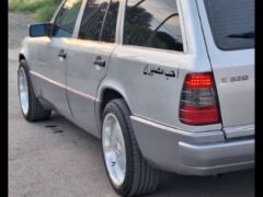 Фото авто Mercedes-Benz W124