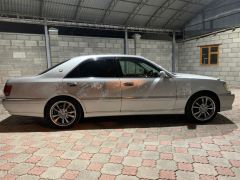 Фото авто Toyota Crown