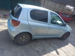 Сүрөт унаа Toyota Vitz