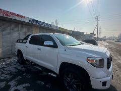 Photo of the vehicle Toyota Tundra