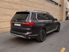 Photo of the vehicle BMW X7